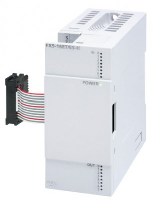 ПЛК: Модули ввода/вывода FX5-16ET/ESS-H Mitsubishi FX5 PLC I/O Module 8 Inputs, 8 Outputs 1.6 A 24 V dc, 40 x 90 x 83 mm