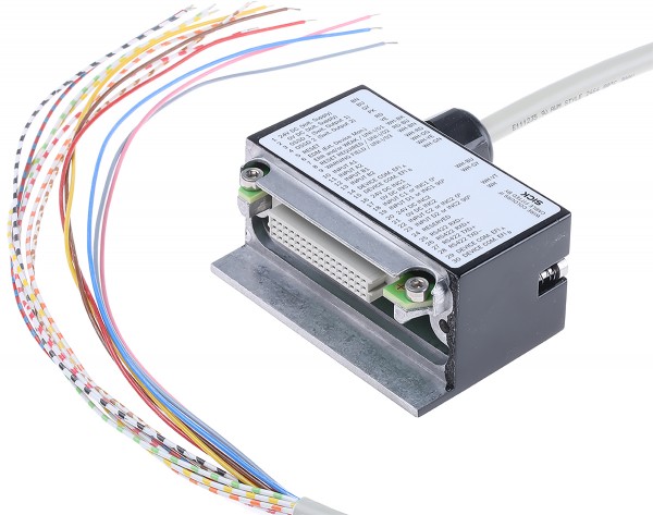 Принадлежности для фотоэлектрических датчиков SX0A-B1305B Connection Plug & Cable 5m